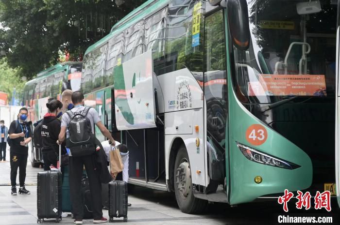 赛后枪手名宿伊恩-赖特谈到这场失利时表示：“如果阿森纳想要有所突破，就不能在主场输掉比赛，至少你也应该获得一场平局，绝不能输球。